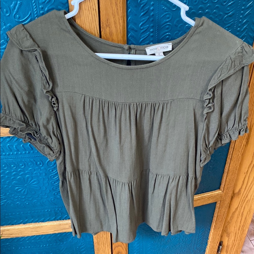 Moa Moa Green Puff Sleeve Ruffled Blouse